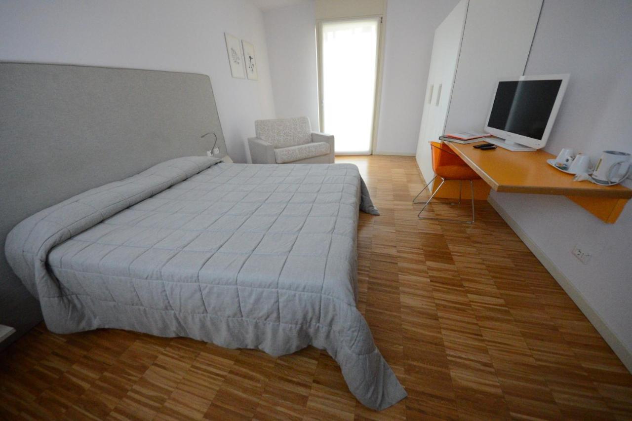 לינה וארוחת בוקר אוריו אל סריו Stile Libero חדר תמונה A room at the hotel